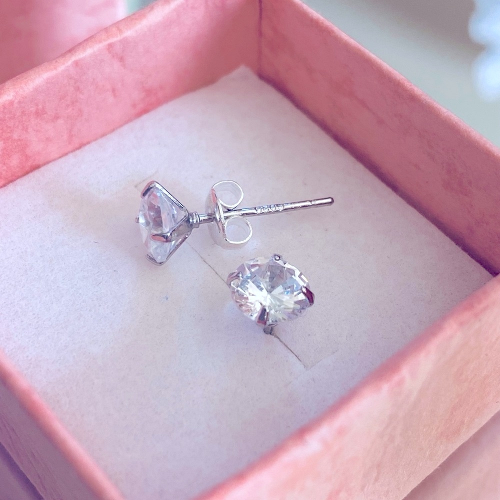 Sterling Silver 925 Round White Topaz 6mm stud Earrings. New in Box